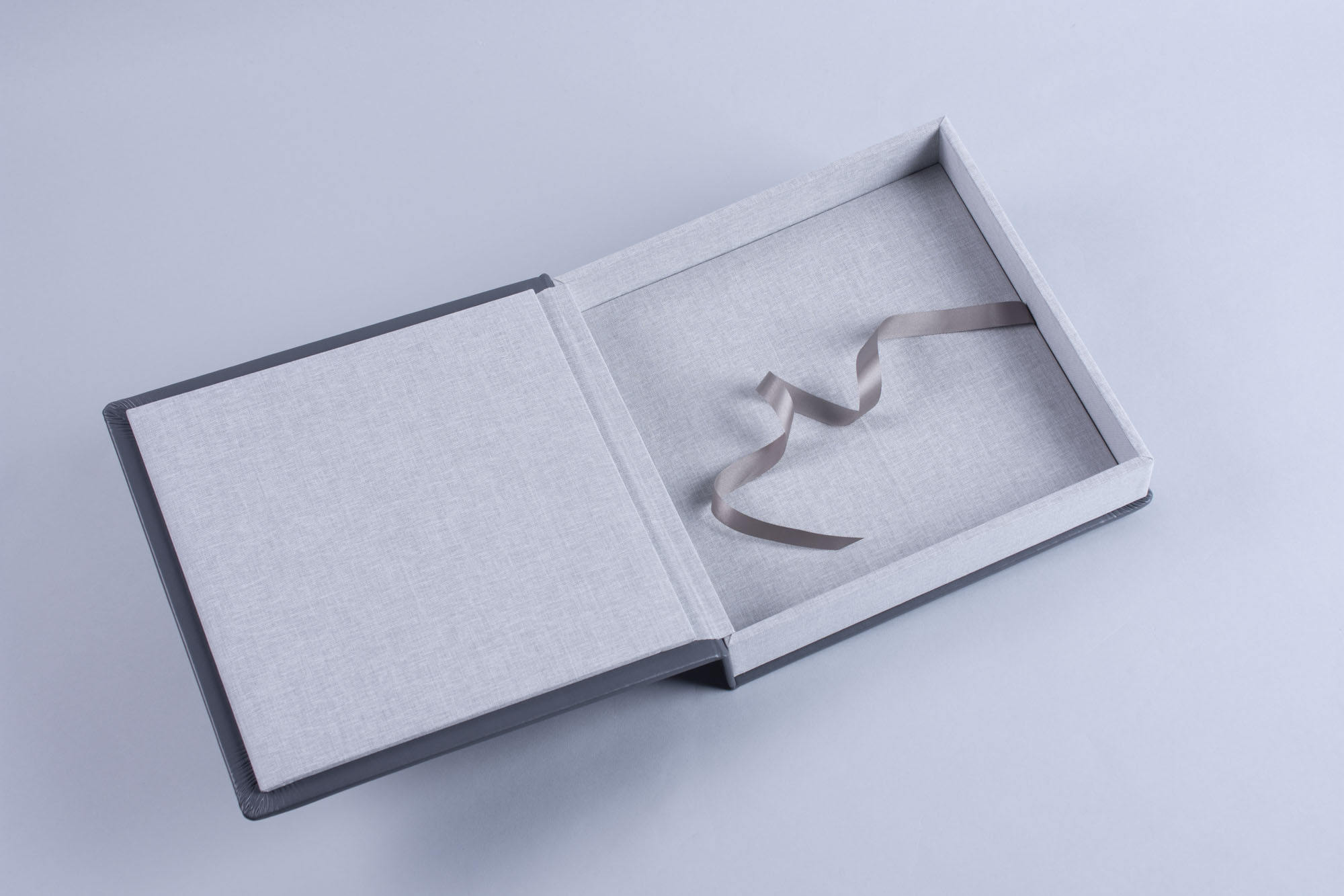 Box für Fotoalbum Fotoprodukt kein USB Complete Box Band zum Herausnehmen grau Präsentationsbox personalisierbar